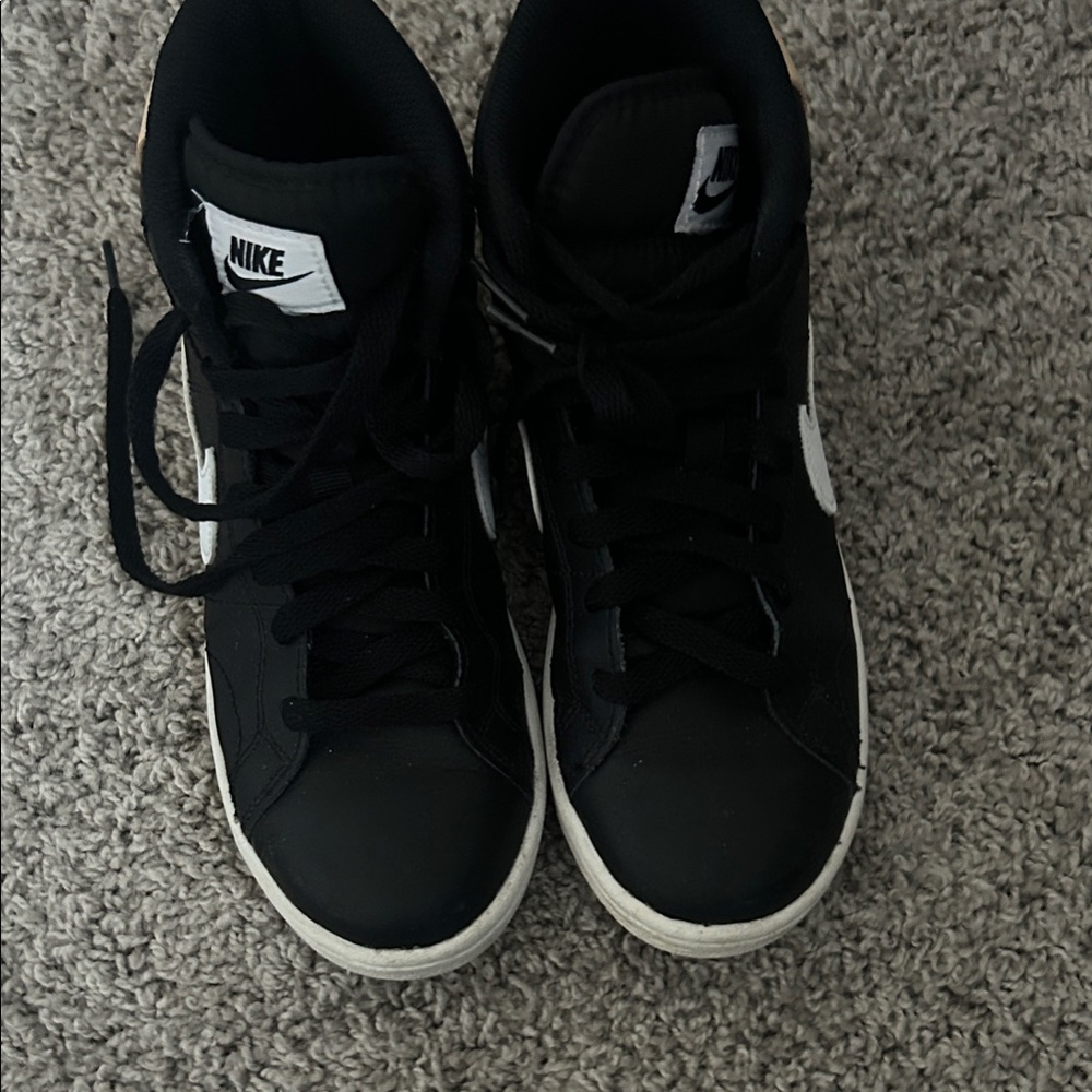 Court Royale 2 Mid Sneaker (Men)